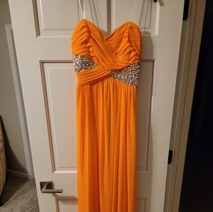 Juniors City Triangle Floor Legth Dress